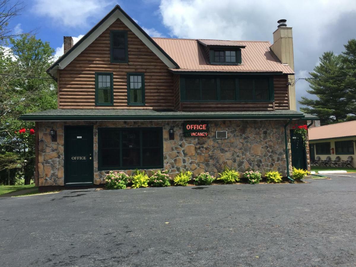 Pine Knoll Hotel Lakeside Lodge & Cabin Old Forge Exterior foto